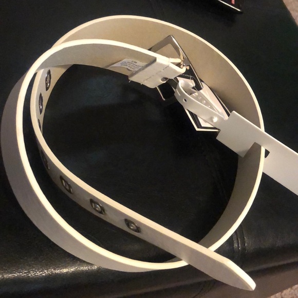 Nine West Accessories - Nine West NWT white Belt S/M or 38”long
